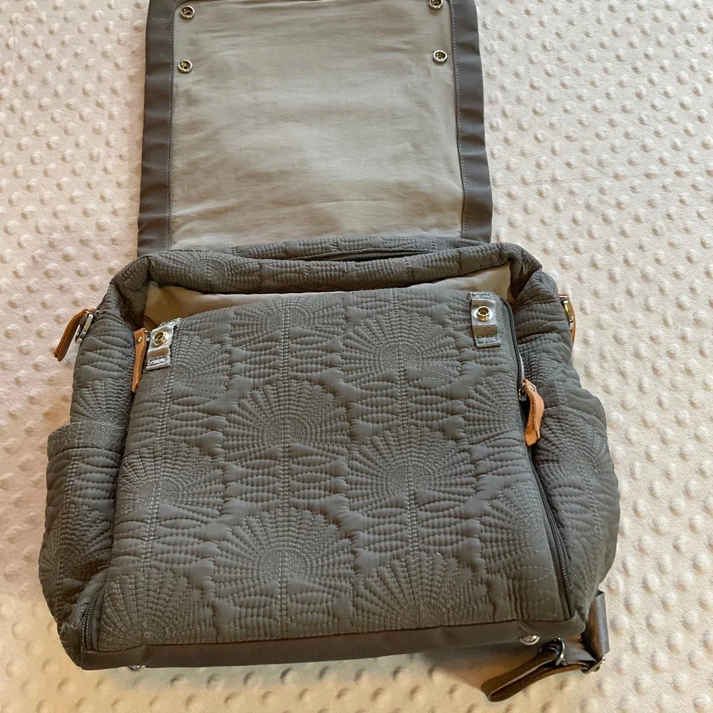 Petunia Pickle Bottom Diaper Bag Backpack One Size Gray Quilted Boxy Backpack